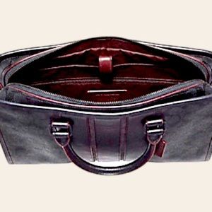 Gently used men’s briefcase - excellent condition!